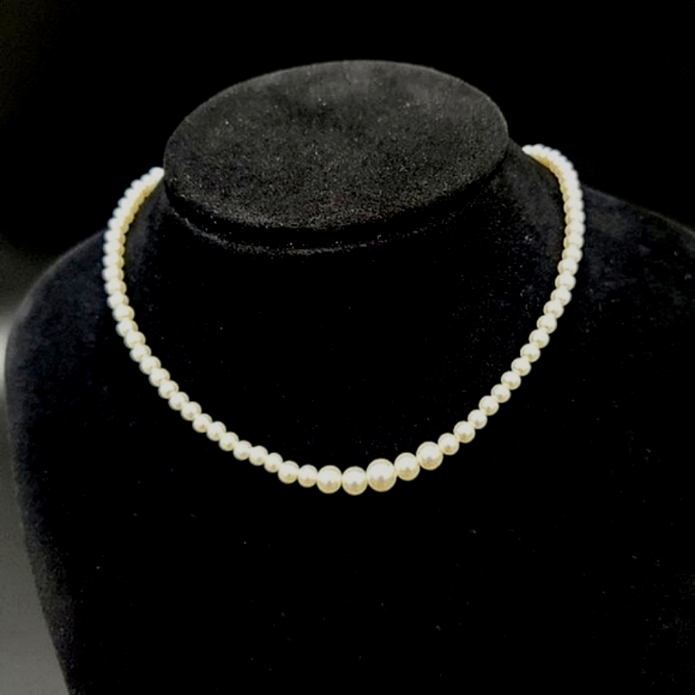 Vintage Graduated String Faux Pearl Choker or Childs Necklace Japan